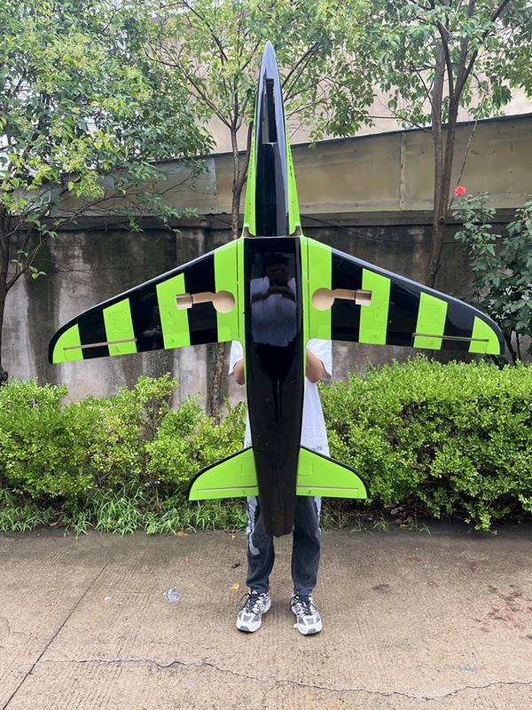 Shark — 1.7 m photo 3